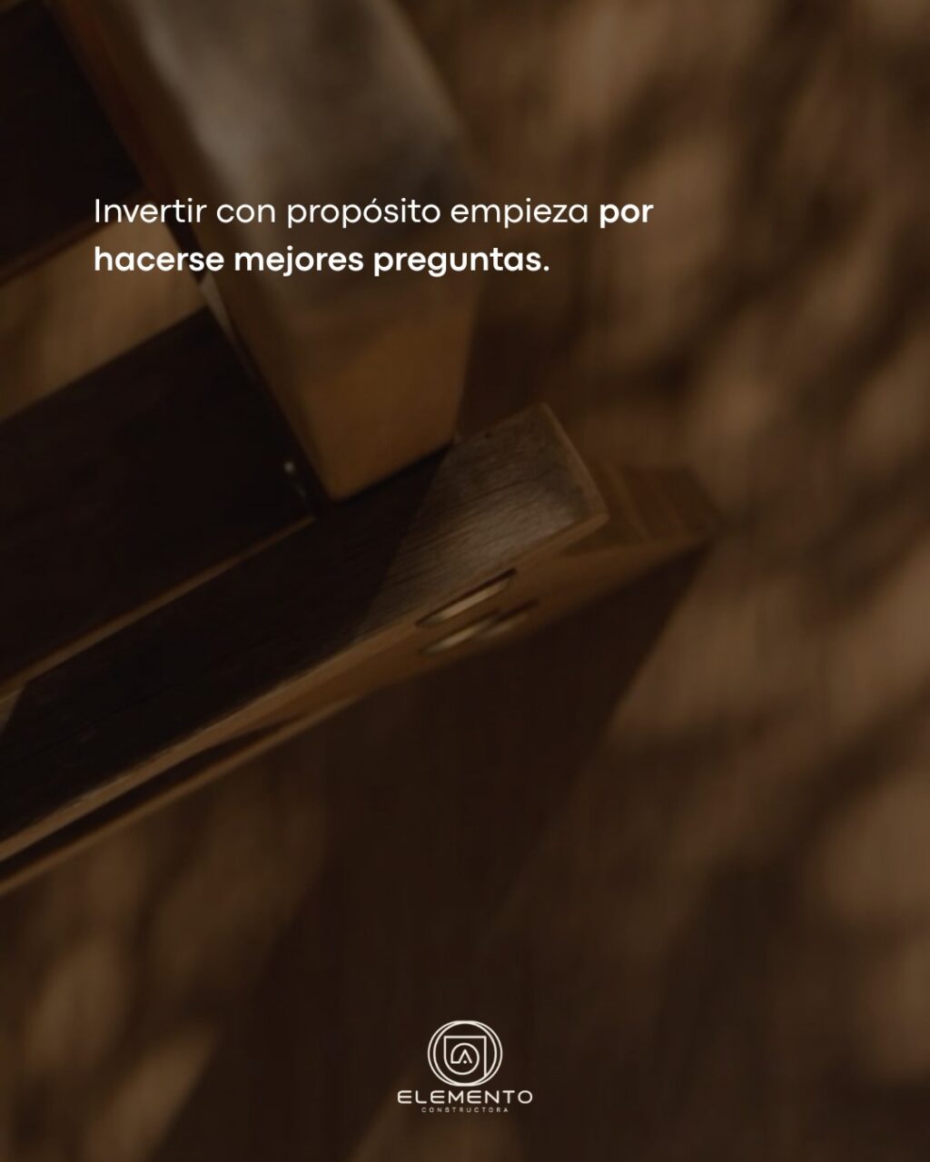 Instagram post from elementoconstructora. This post is in position 4.